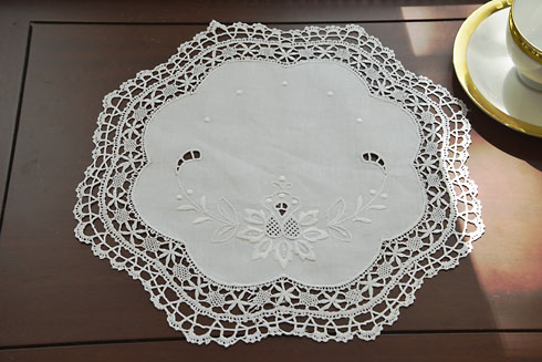 Southern Hearts Cluny Lace Doilies 13" Round Cluny Lace. - Click Image to Close